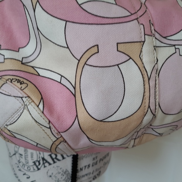 SOLD COACH MULTI PINK SIGNATURE HOBO BAG - Picture 3 of 7